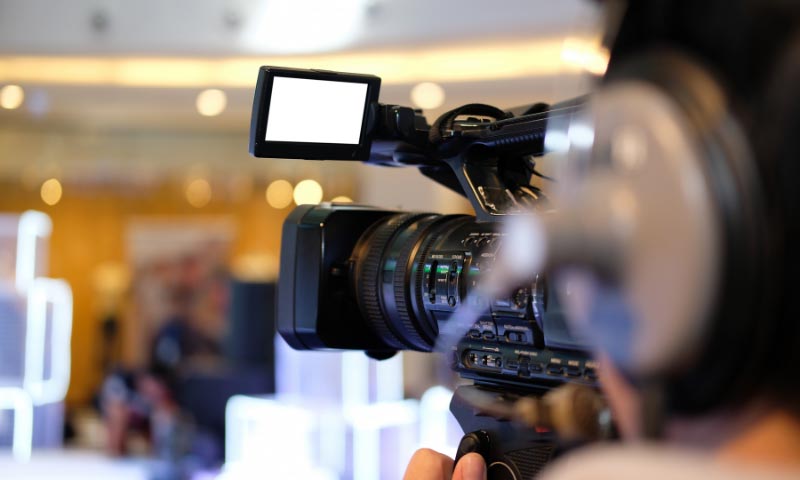 A high end broastcasting video camera